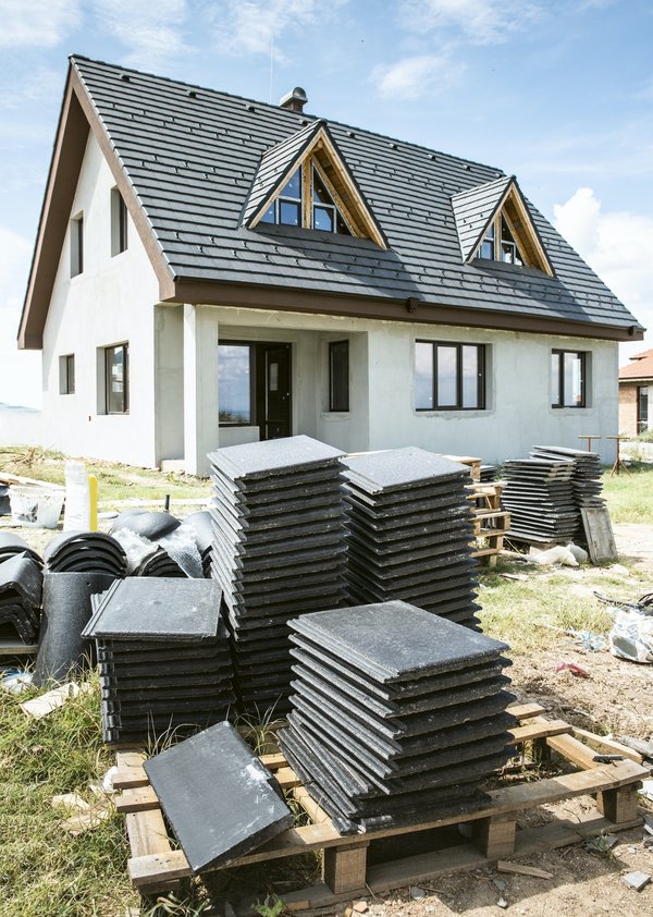 Recourir aux services d'un couvreur à Pertuis pour les travaux de toiture : quels intérêts ?